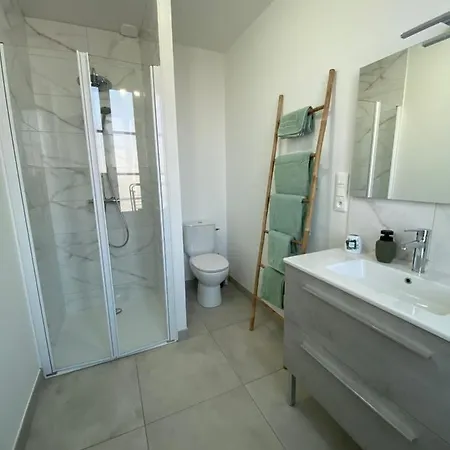 Le Duplex Confort 아파트 브레쉬르